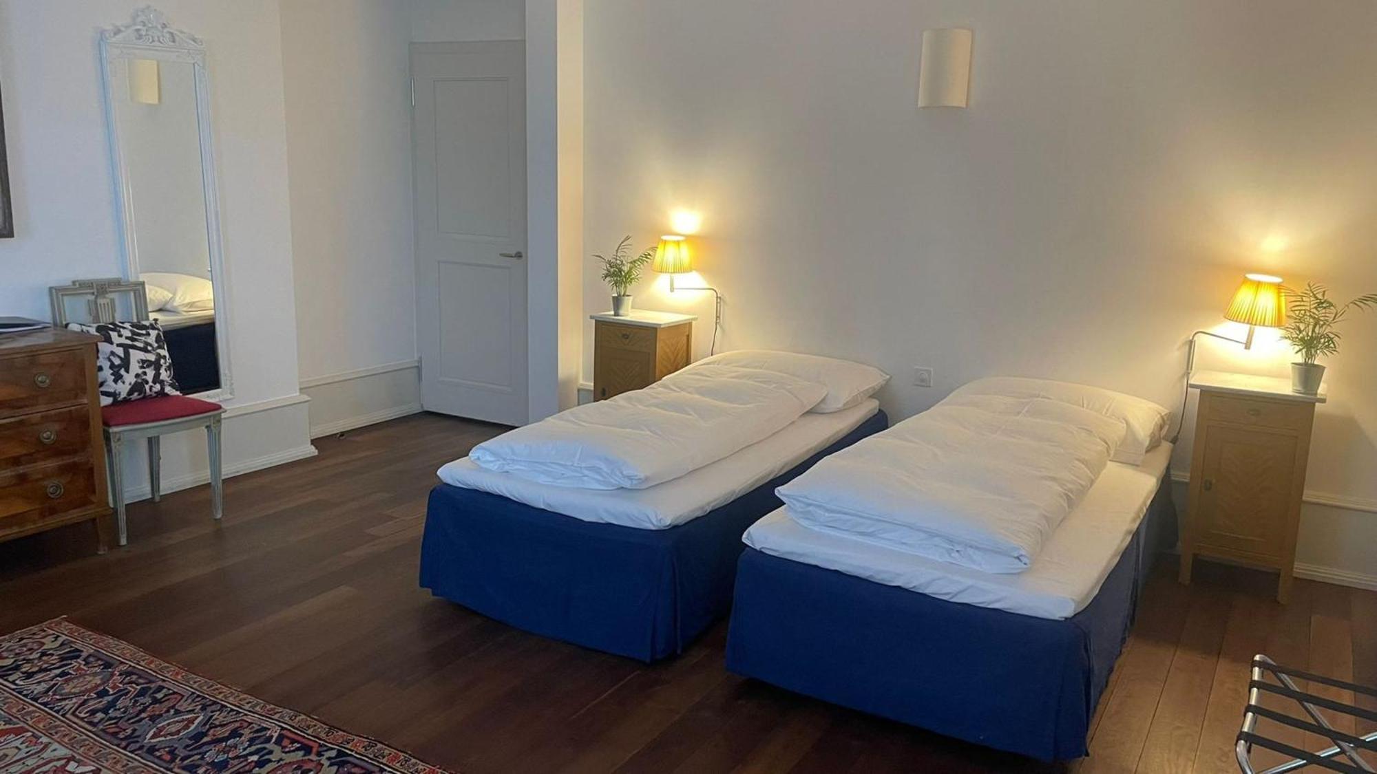Hotel Im Schlosspark Binningen Bagian luar foto